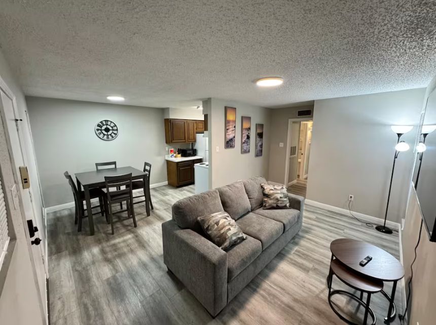 1BR Retreat • Cozy & Bright